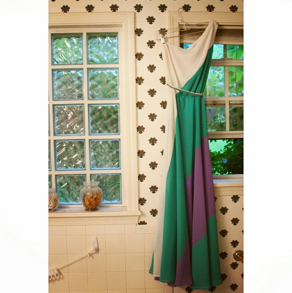 One-shoulder 3 toned formal dress