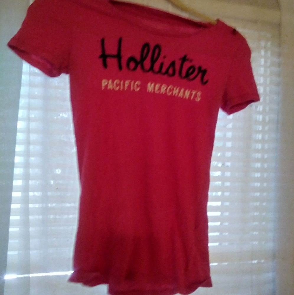 Juniors/Girls Hollister Logo Shirt