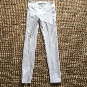 Outdoor Voices Oatmeal 7/8 Warmup Legging sz. M