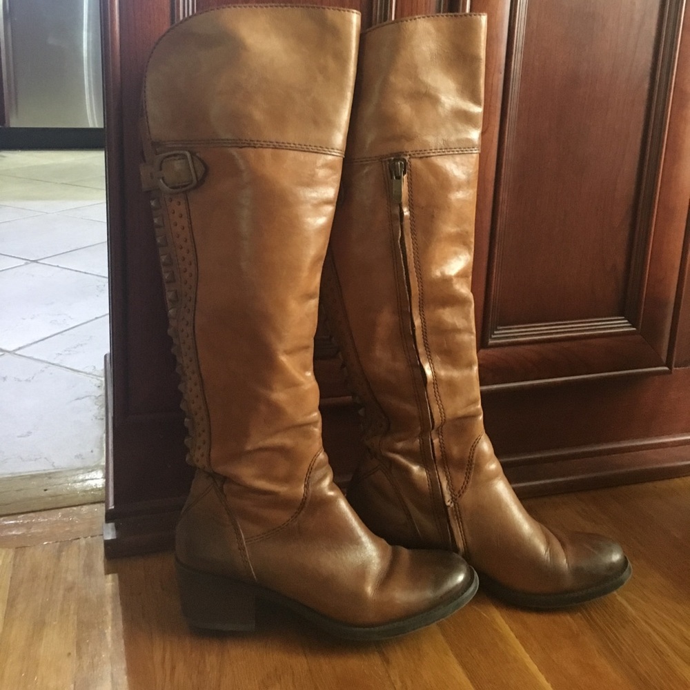 Over-the-knee Brown leather boots