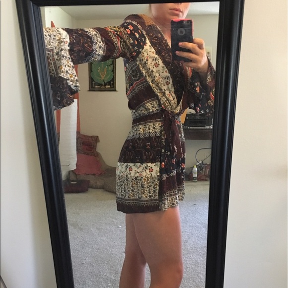 Romper - Picture 2 of 4