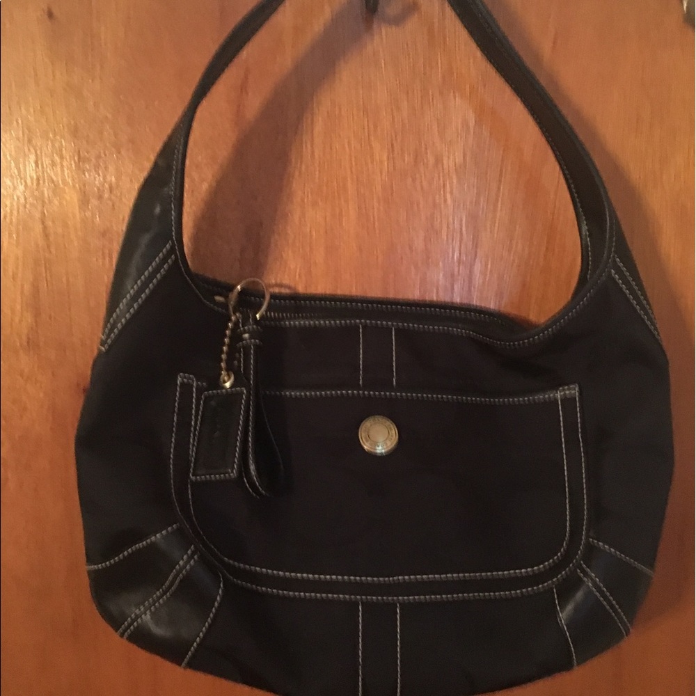 **OFFERS WELCOME**Coach Large Hobo