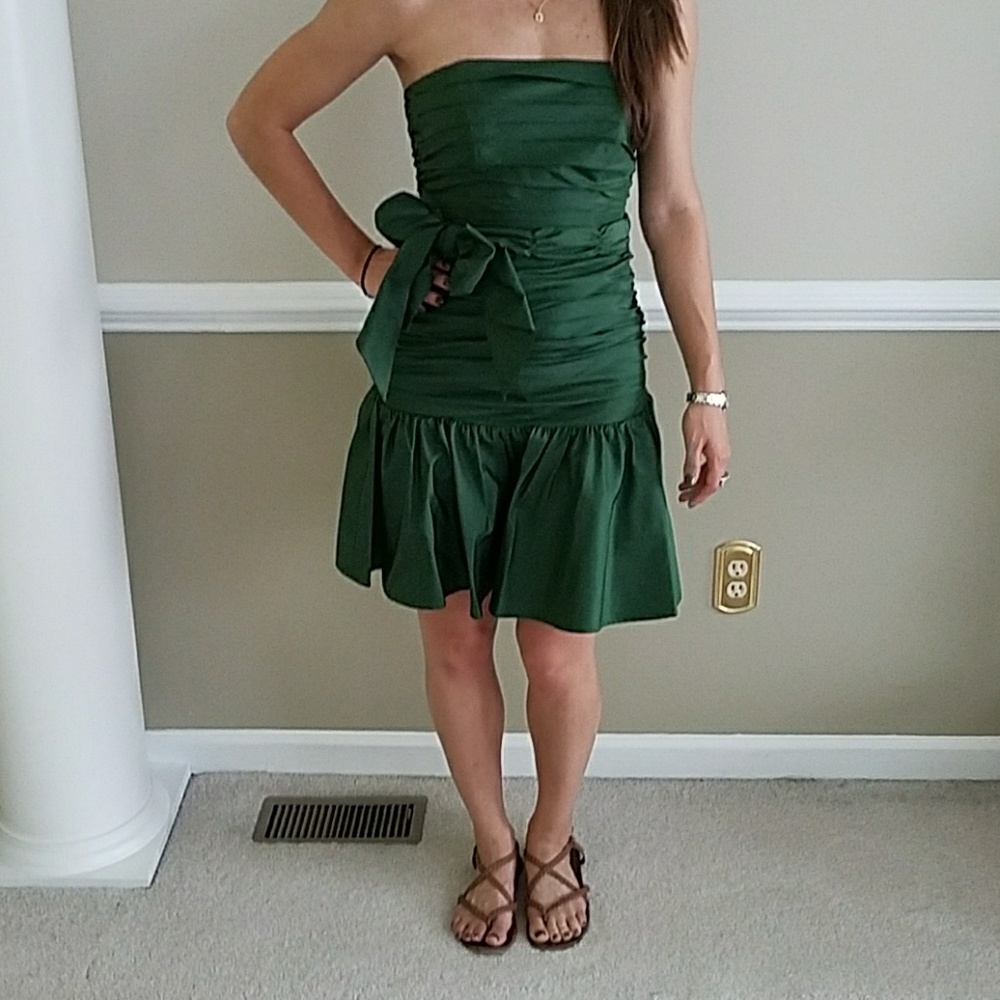 *PRICE CUT*Betsey Johnson 80's inspired fit nflare