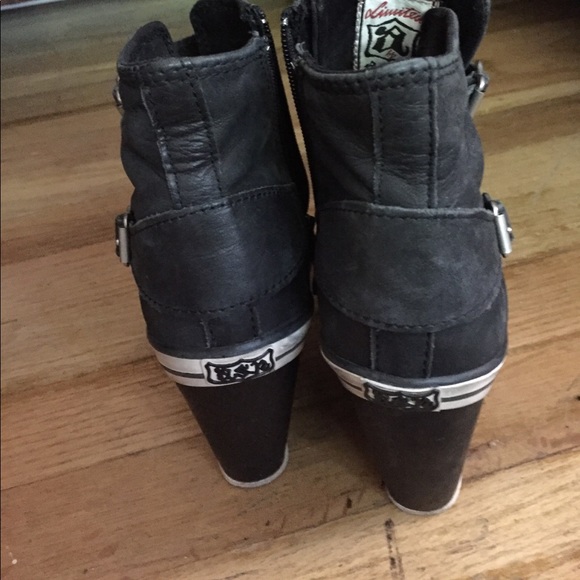 Leather wedge booties - Picture 2 of 4