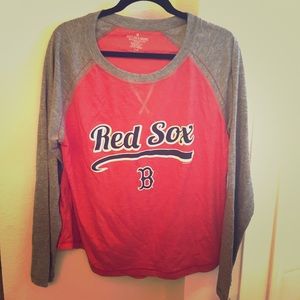 NWT- Boston Red Sox's long sleeve shirt