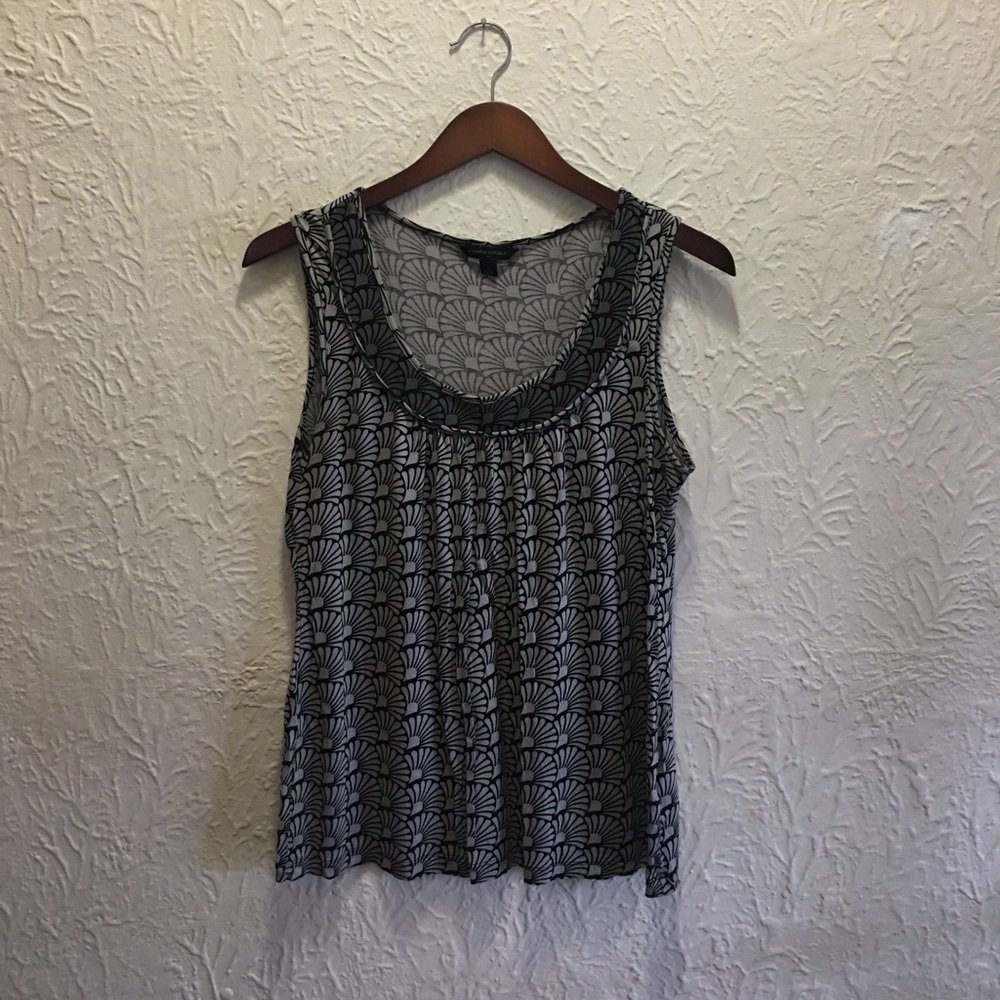 Geometric tank