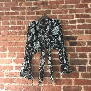 Flare sleeves crop top | Size M | Forever 21