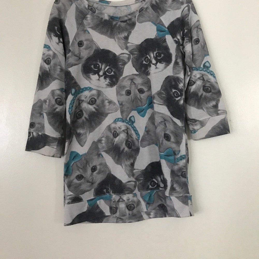 Girls gray and blue tee