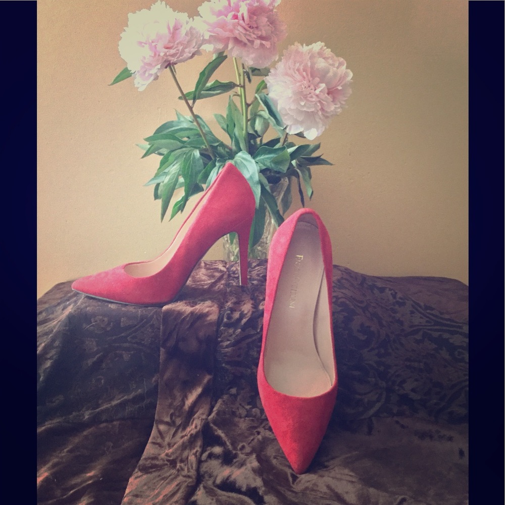 Enzo Angiolini Red Suede Pump