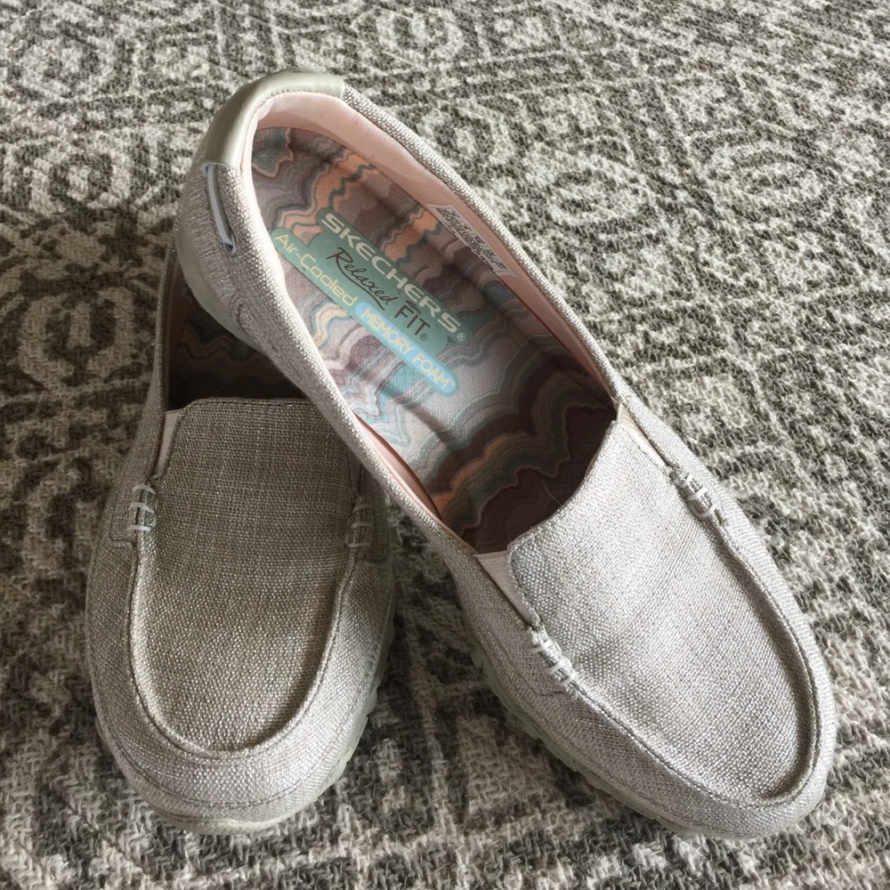 Skechers shoes