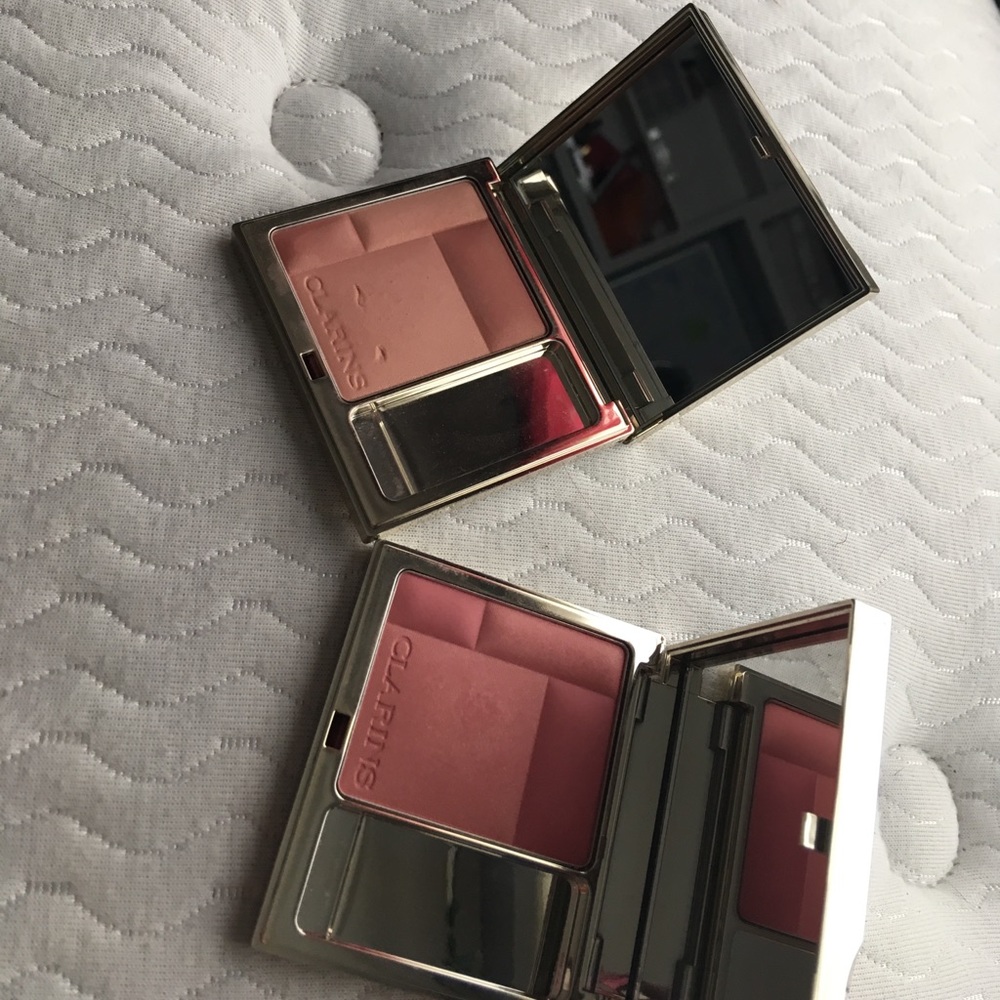 2 Clarins blushes
