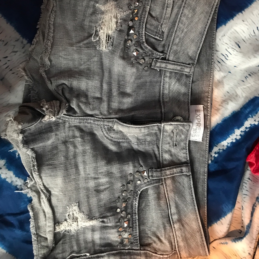 Gray express shorts