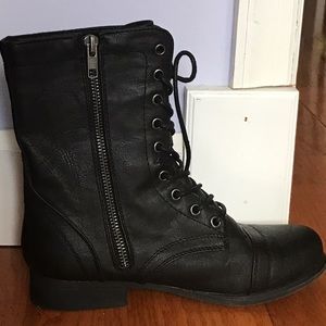 Black Combat Boots 6.5