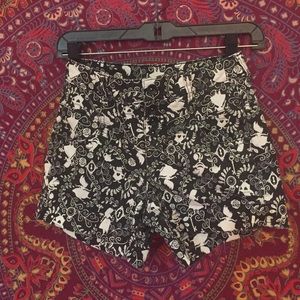 Alice in wonderland pinup shorts