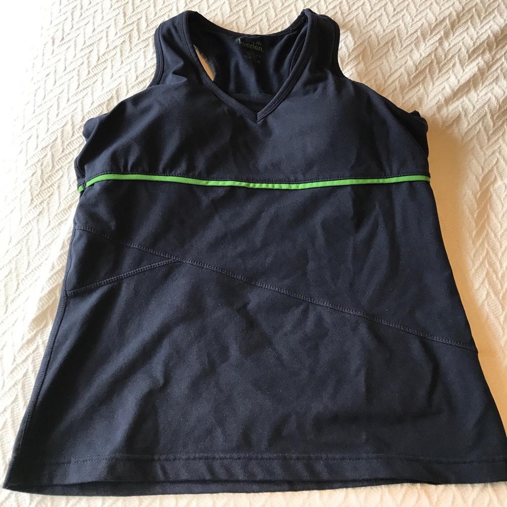 EUC Kyodan top w/built in padded sports bra