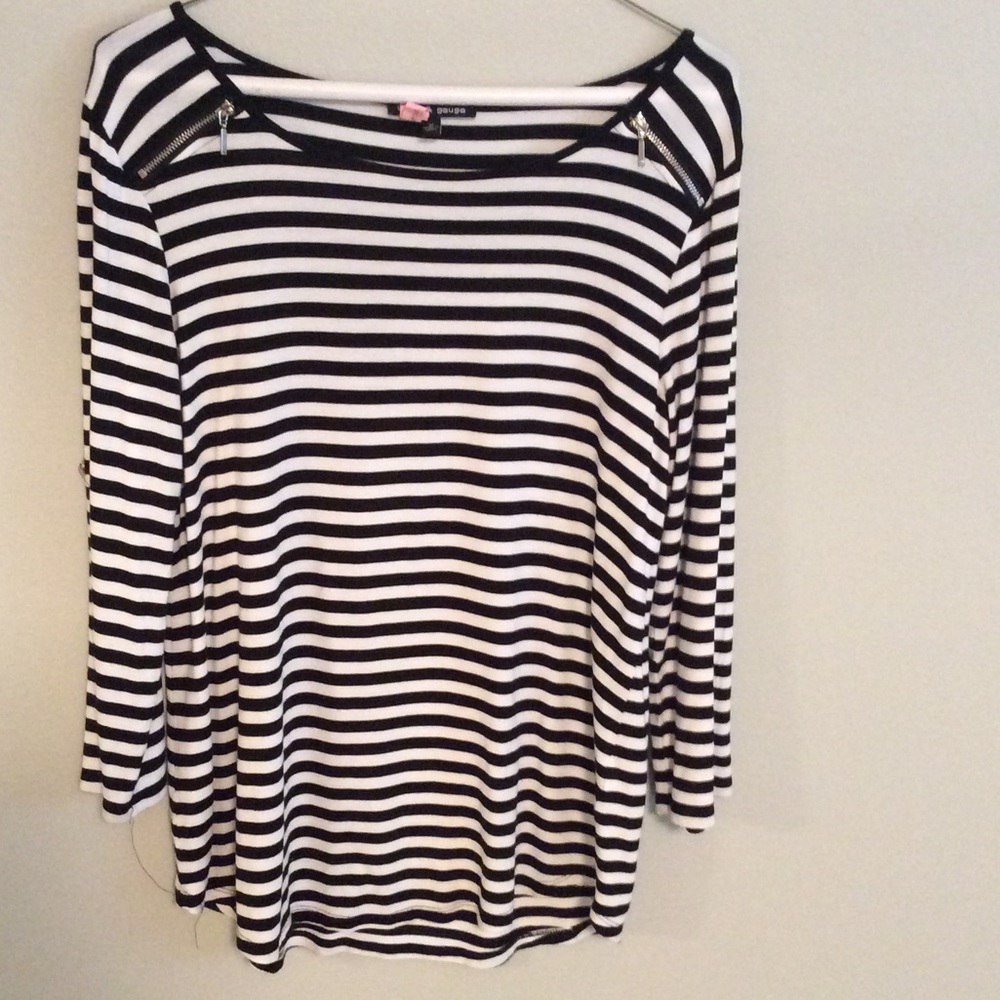 Black and White stripe long sleeve shirt