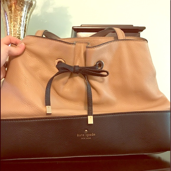kate spade Handbags - Kate spade handbag- gently used- good condition