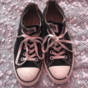 black converse