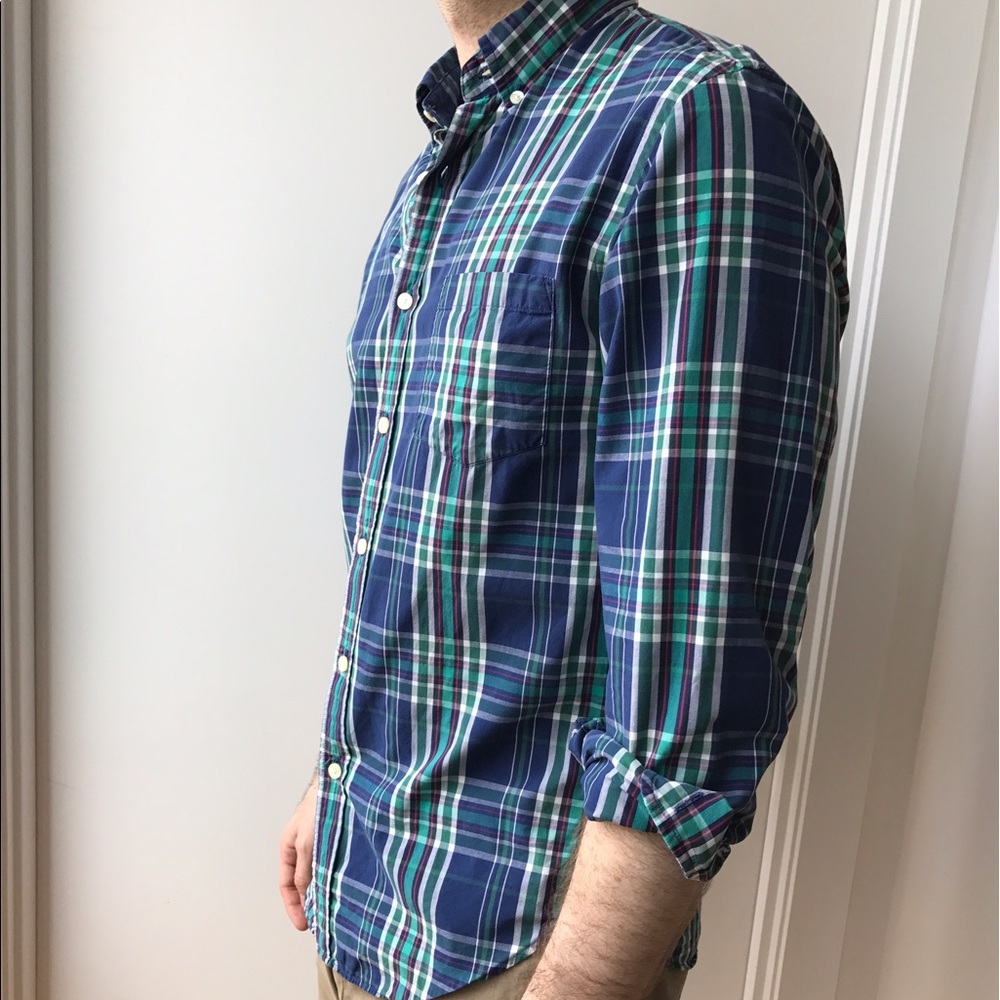 Button up shirt - Picture 2 of 3