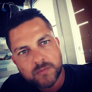 Meet your Posher, Andres