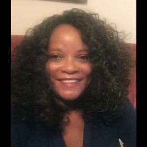 Meet your Posher, Corinne
