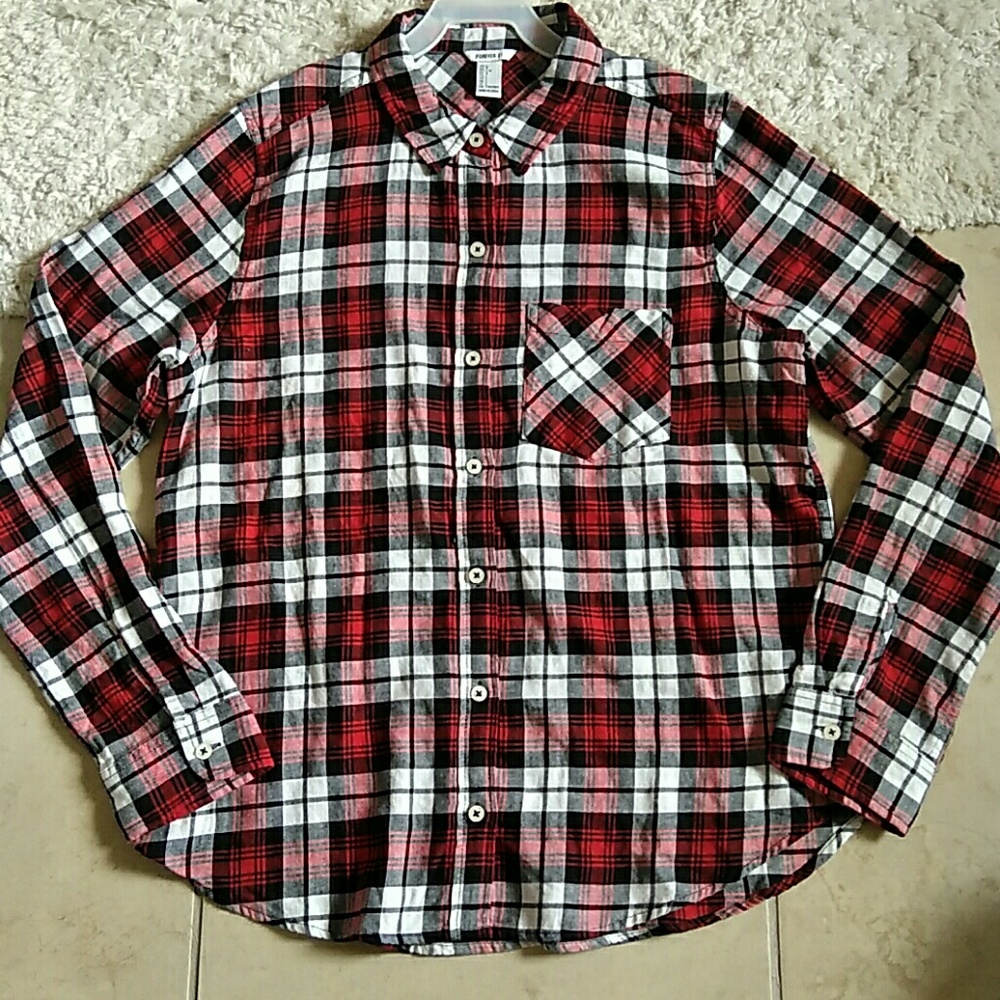 F21 Red, black, & white plaid button down, flannel