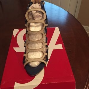 New never been worn cobalt heels