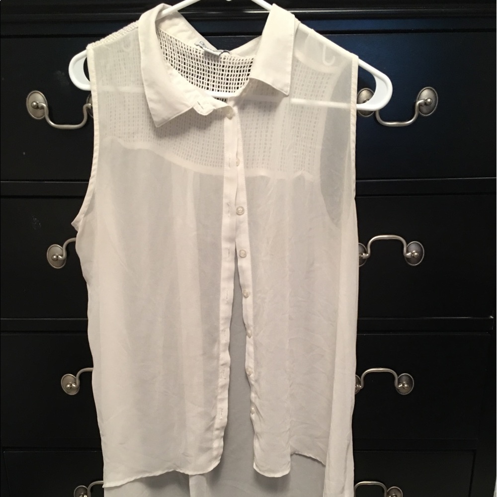 Sleeveless Dress Shirt