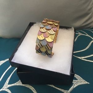 Adjustable cuff bracelet