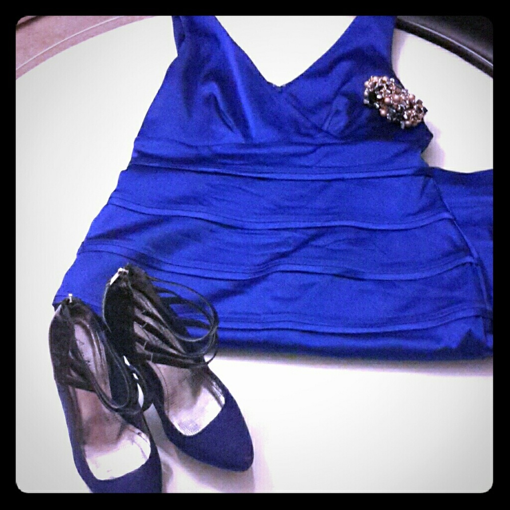 Antonio Melani Blue Sleeveless Cocktail Dress
