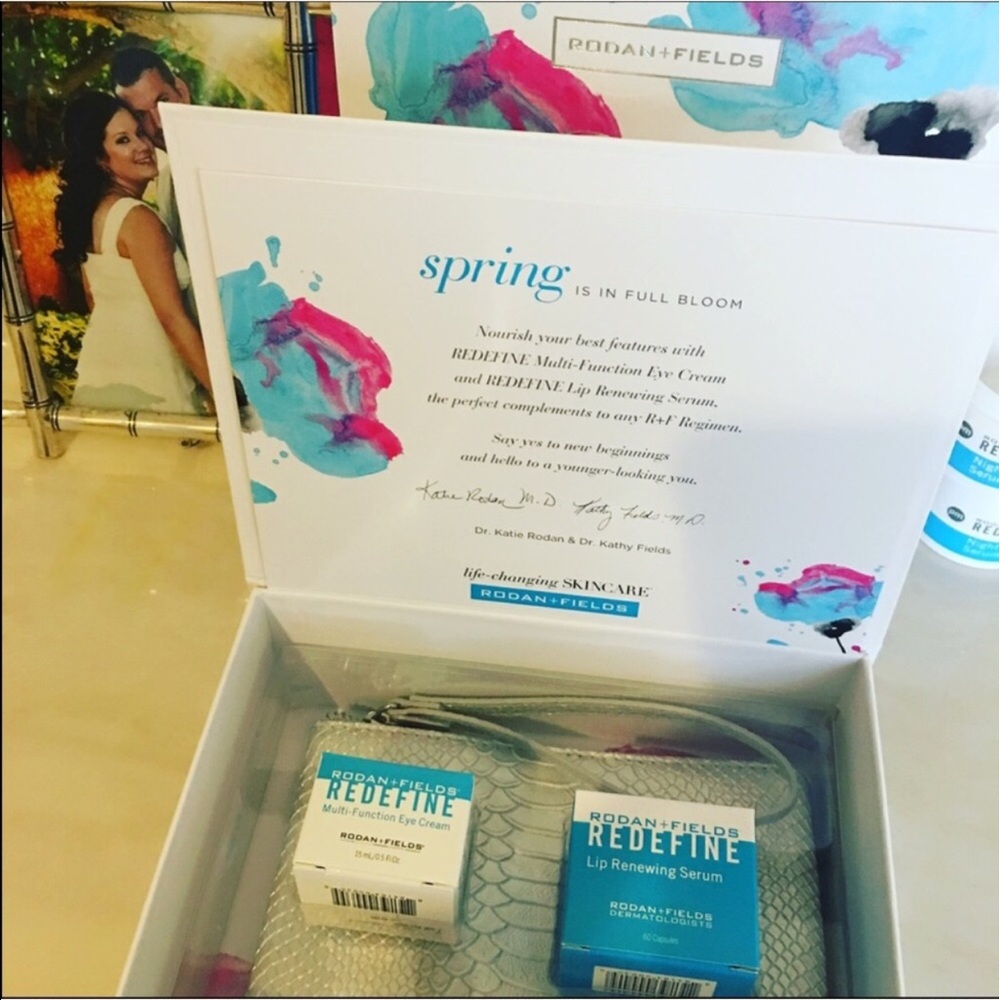 Rodan + Fields Limited Edition Gift Bundle