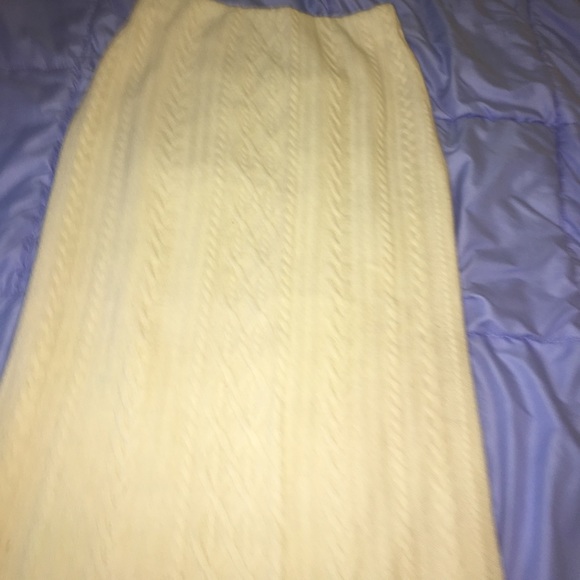 Sweater maxi pencil cram colored argyle skirt - Picture 2 of 4