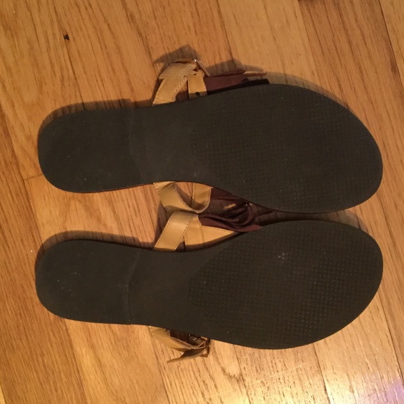 Tommy Hilfiger Flip Flops - Picture 4 of 4