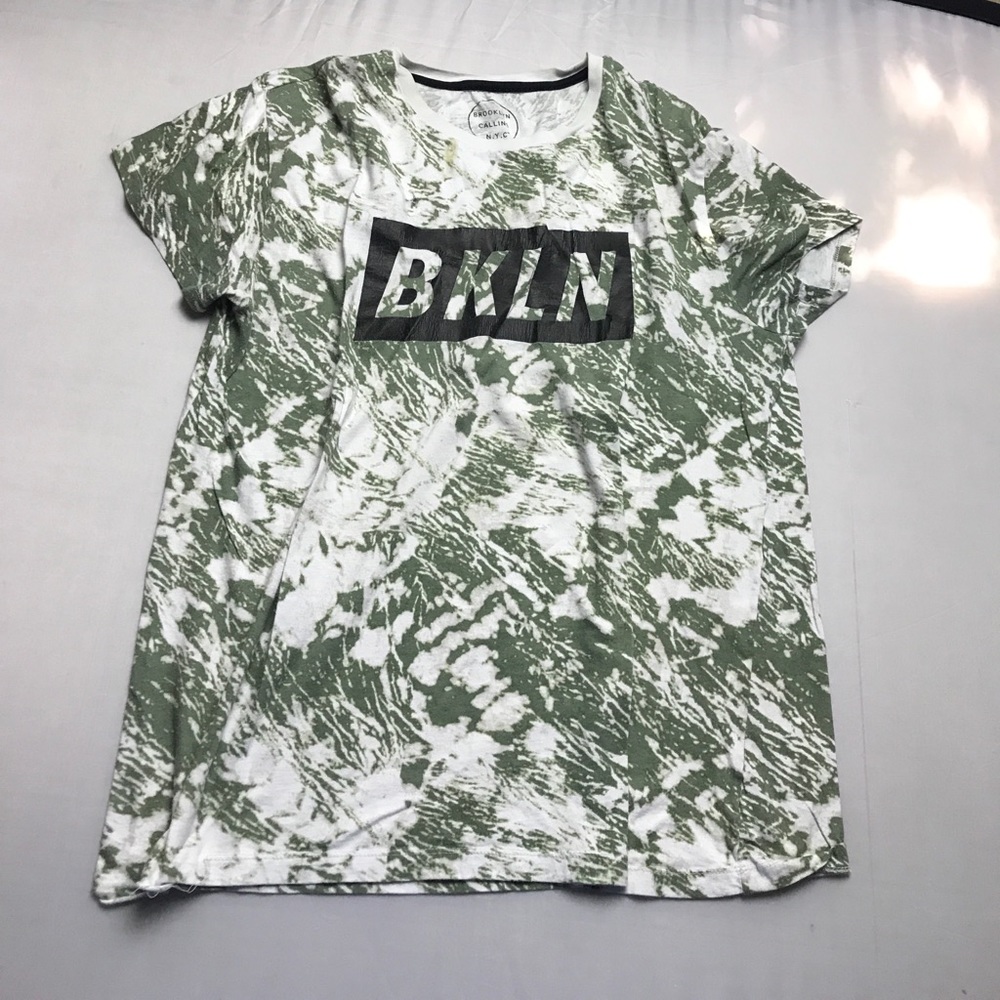Graphic Tee - Picture 1 of 1