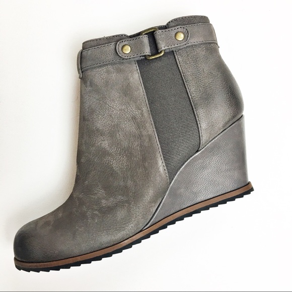 susina wedge bootie
