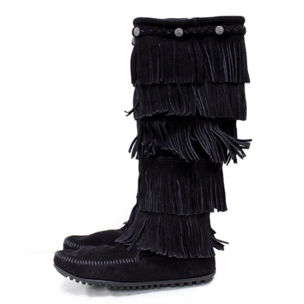 Brand new Minnetonka 5 layer black fringe boots 9