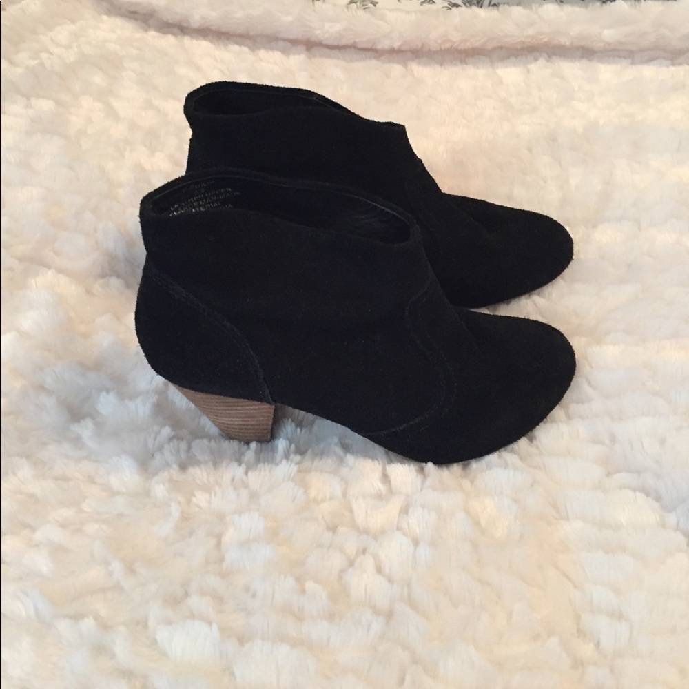 Steve Madden Suede Ankle Boot