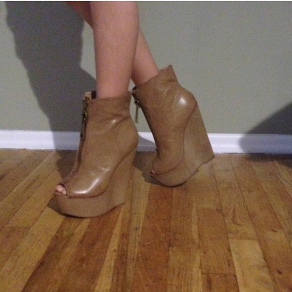 Zigi Soho Platform Bootie, peep toe - Picture 1 of 2