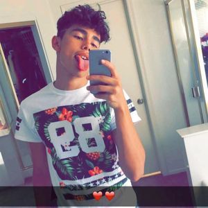 Meet your Posher, Juan