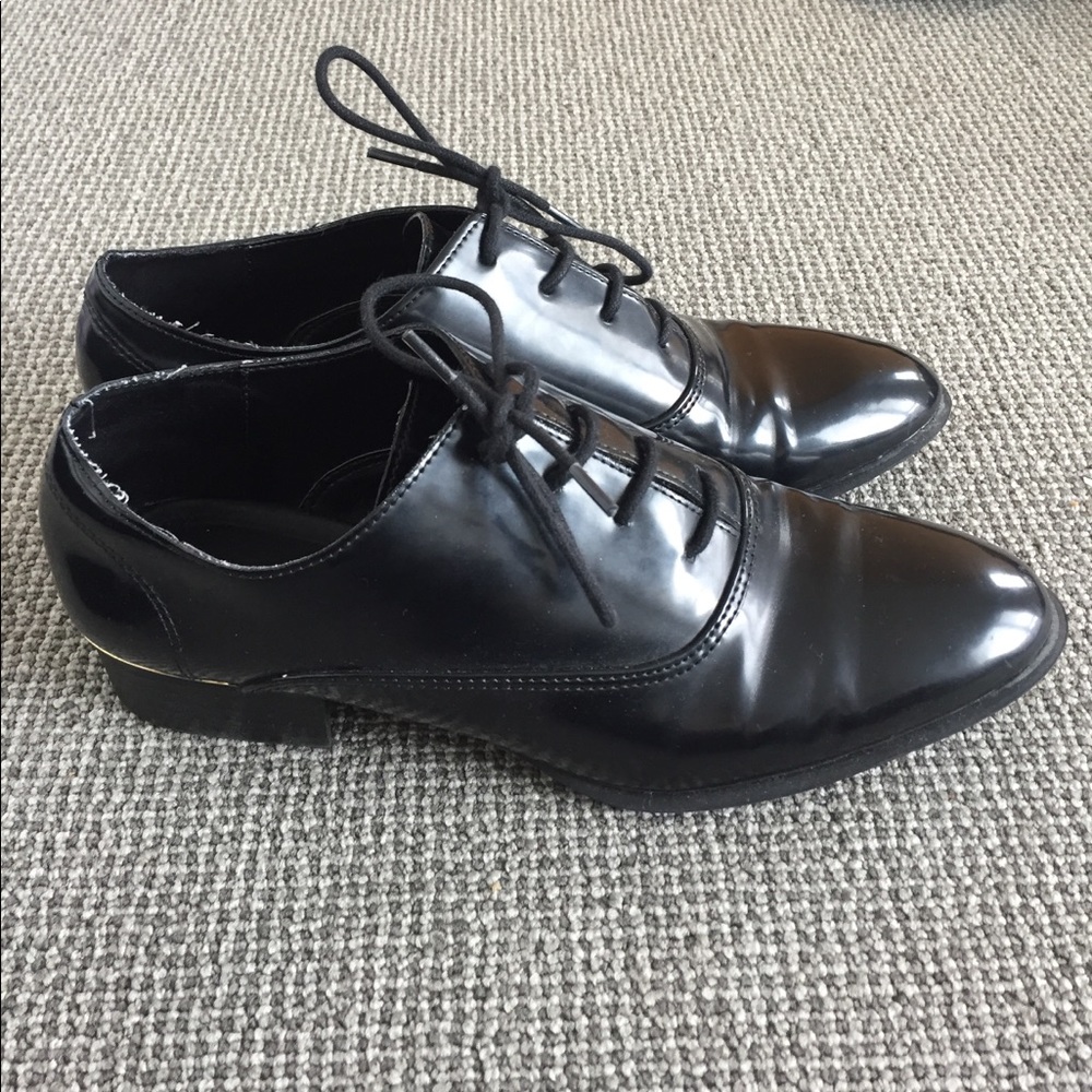 Zara black patent leather oxfords with gold detail
