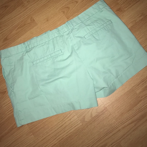 Mint green GAP button shorts - Picture 2 of 4