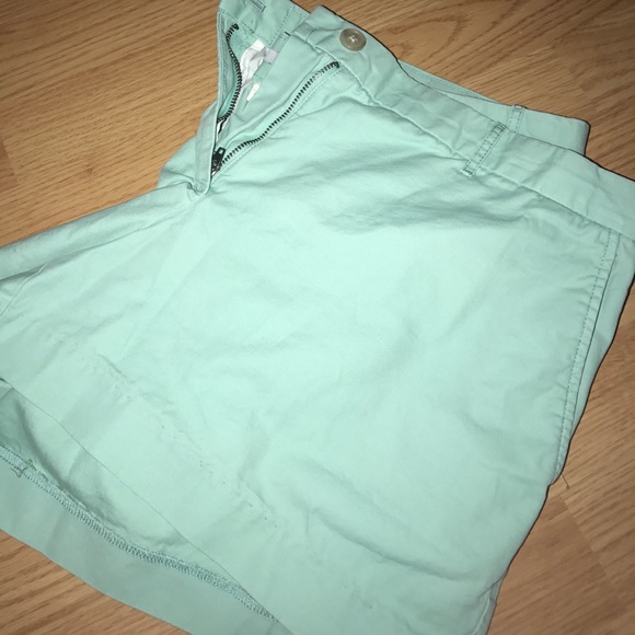 Mint green GAP button shorts - Picture 4 of 4