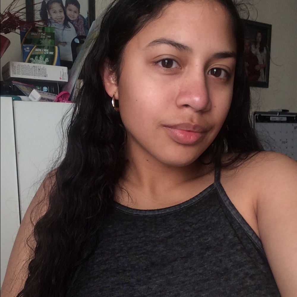 Meet your Posher, Cassia