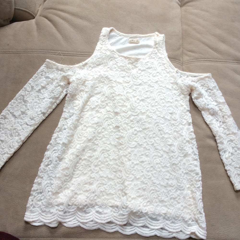 off the shoulder Hollister top