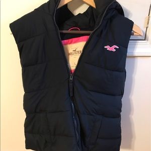 Hollister vest