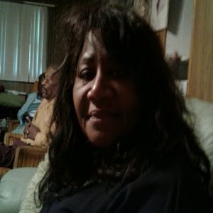 Meet your Posher, Ramona