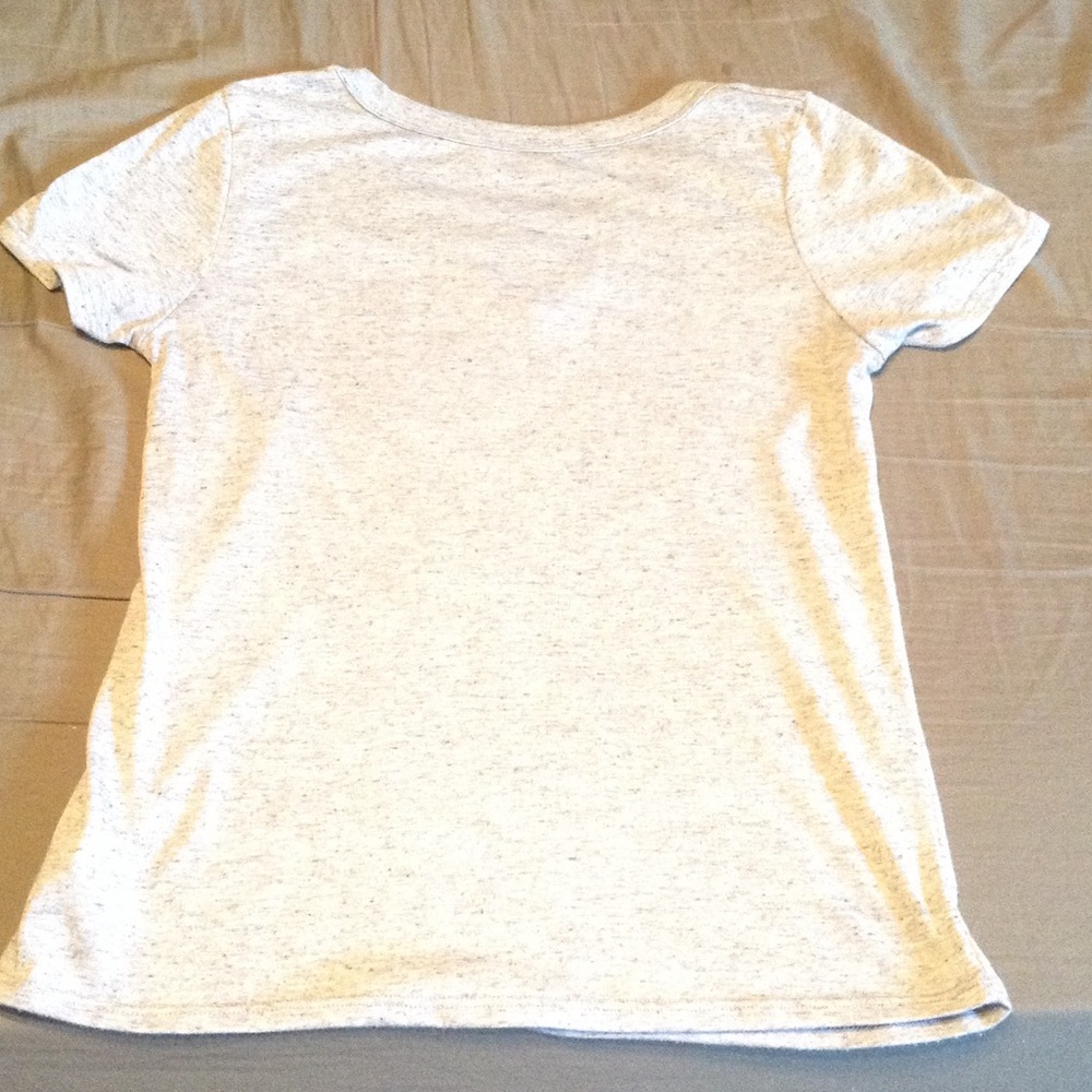 Fashion tee 👚 - Picture 3 of 5
