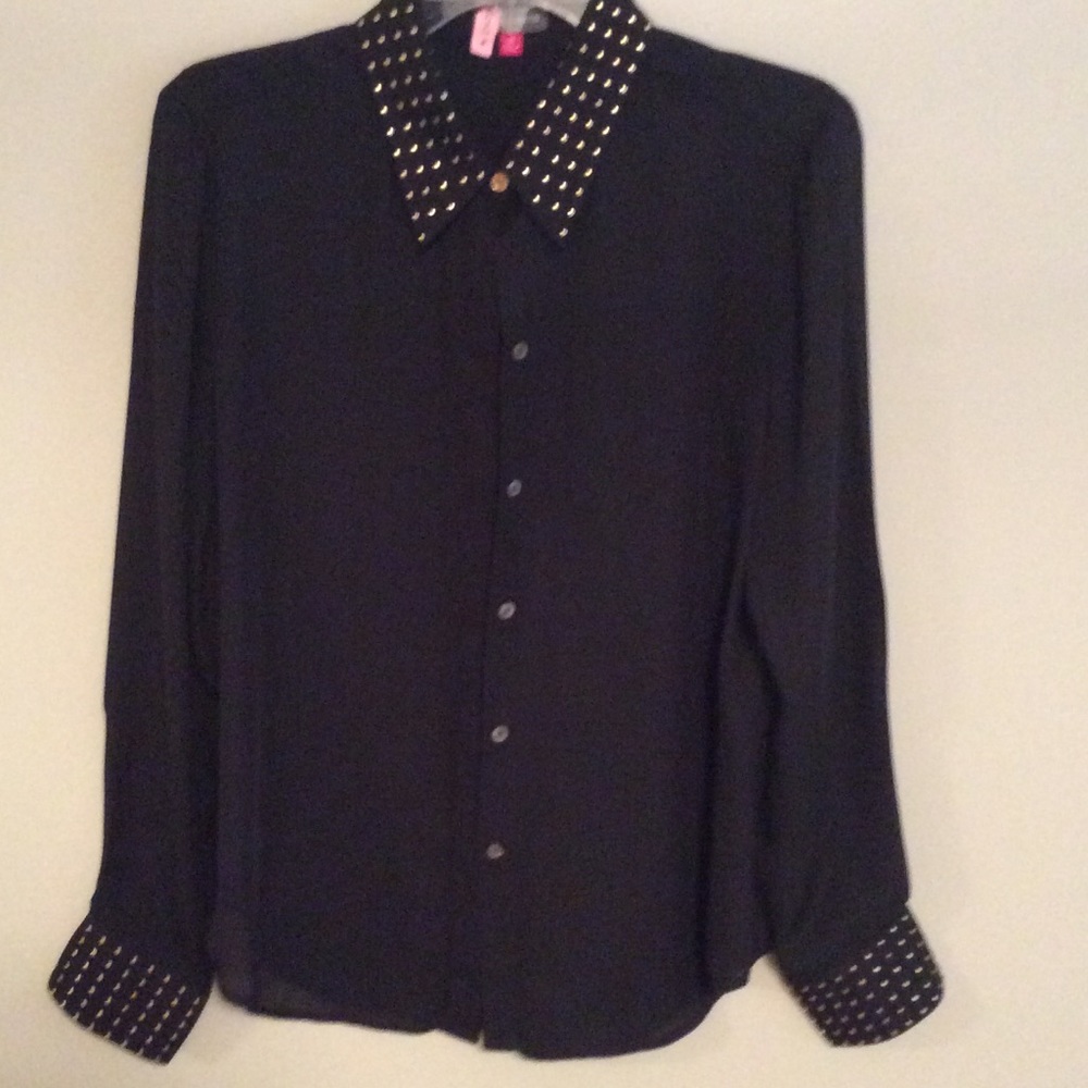 Black blouse