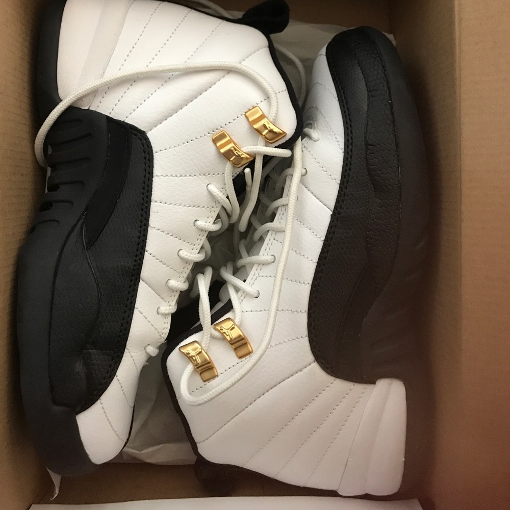 Air Jordans taxi