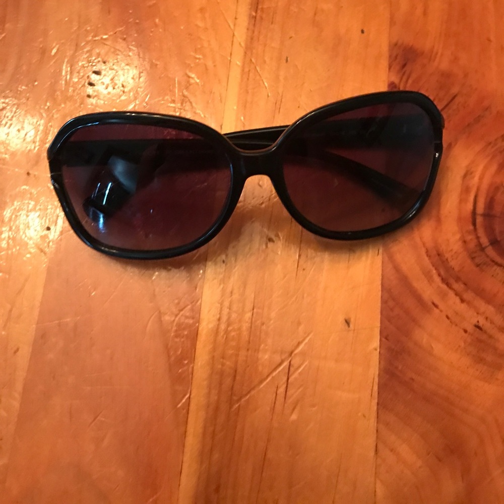 Black coach sunglasses